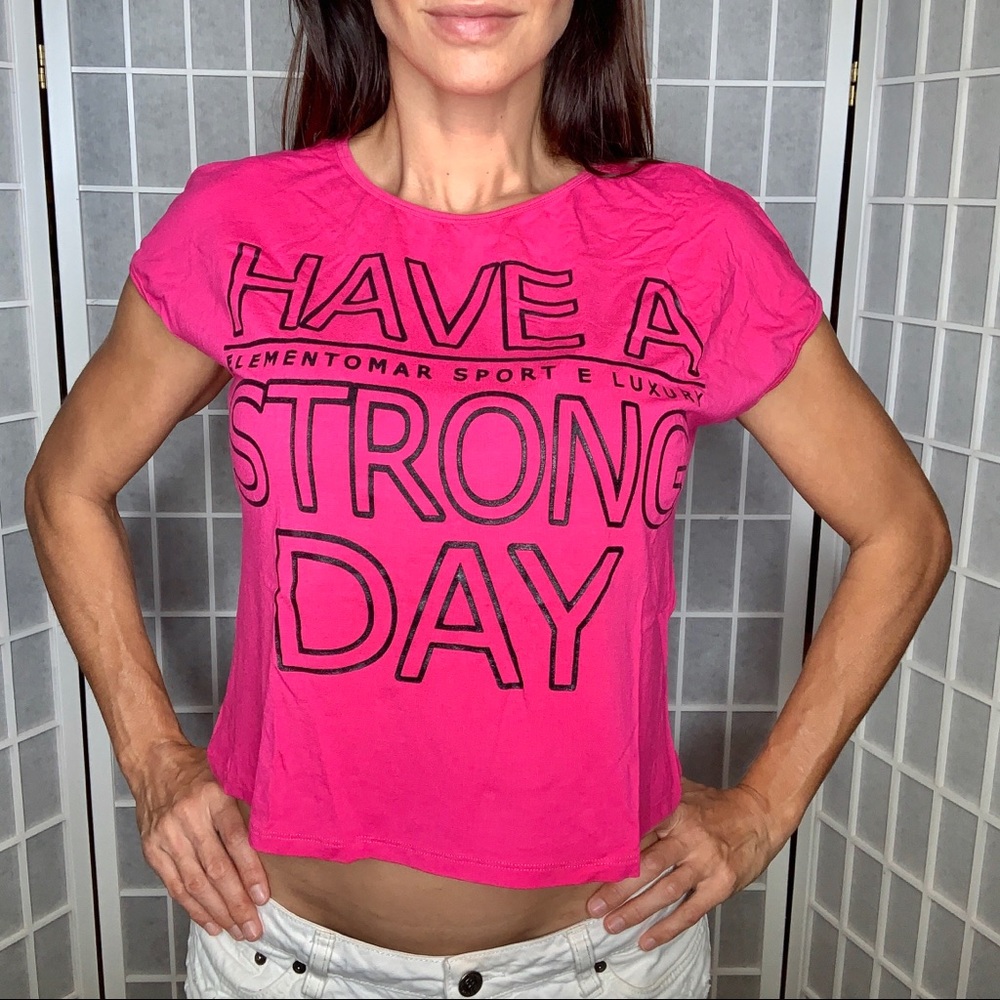 Fitness Short Shirt in Pink - New